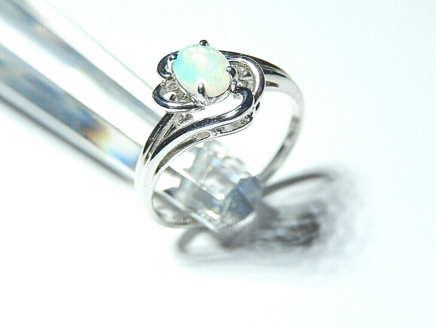 *NWT*  10k White Gold Oval Opal Solitaire Ring Size 6.5