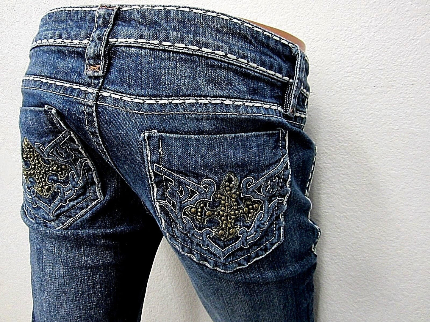 NICE CELLO Studed Cross Pocket Boot Cut Embellished Thick Stitch Jeans Sz 26x30
