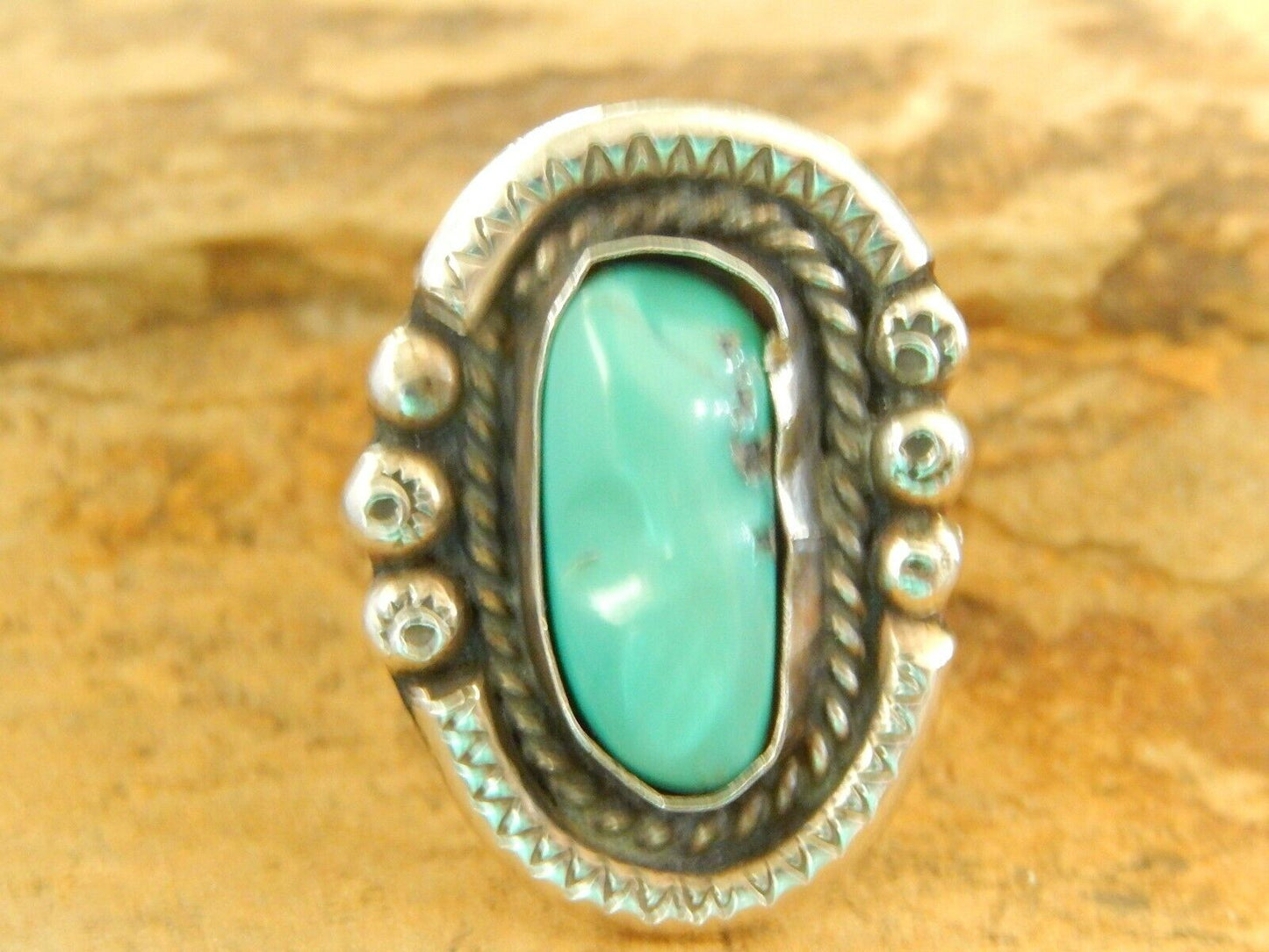 *VINTAGE*  LARGE  Native Amer. Sterling Silver Turquoise Ring Size 8