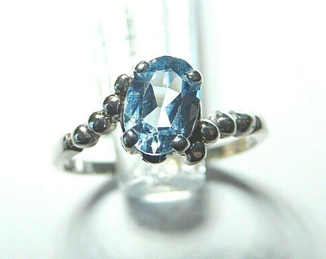 *NWT* 10K White Gold Oval Blue Topaz Solitaire Ring Size 5