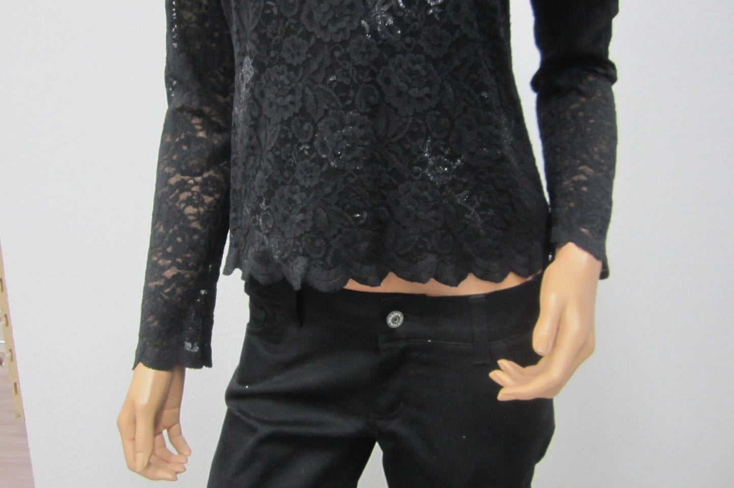 *NICE* Preston & York Lace Overlay Black CUTE Top Blouse Woman’s Size Small