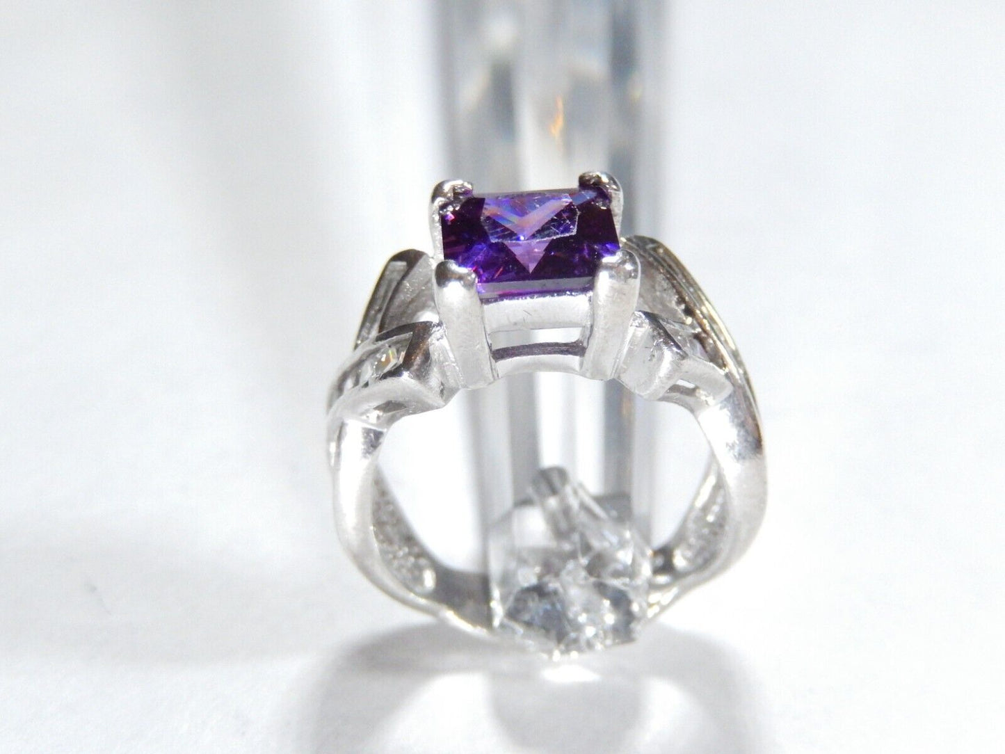 *VINTAGE* Sterling Silver 2.00 CT Princess Cut Amethyst and CZ Accent Ring Sz 5