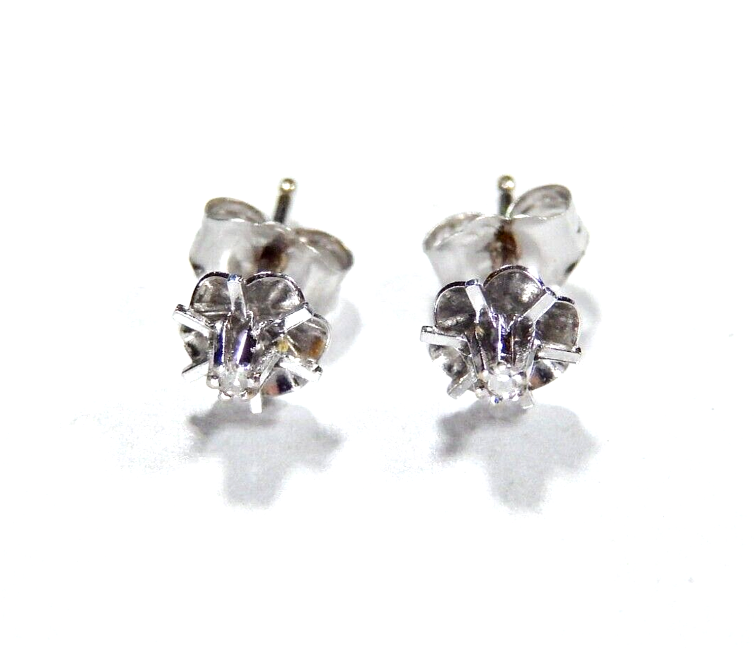 *VINTAGE* - 14K White Gold 1/7ctw Natural Diamond BUTTERCUP Stud Earrings