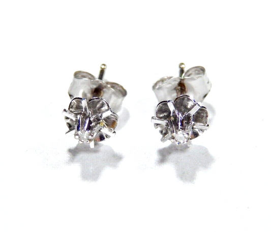 *VINTAGE* - 14K White Gold 1/7ctw Natural Diamond BUTTERCUP Stud Earrings