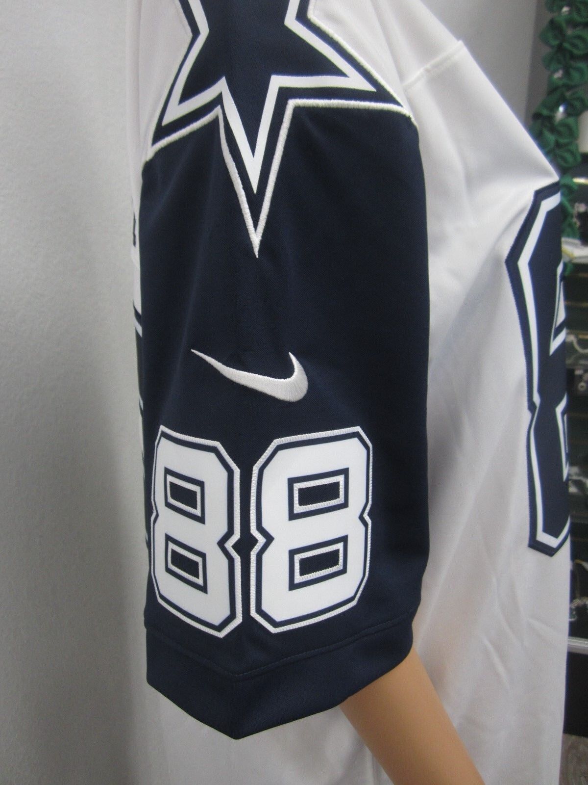 NWT DALLAS COWBOYS BRYANT 88 ADULT NIKE STITCHED WHITE LIMITED JERSEY SIZE XL