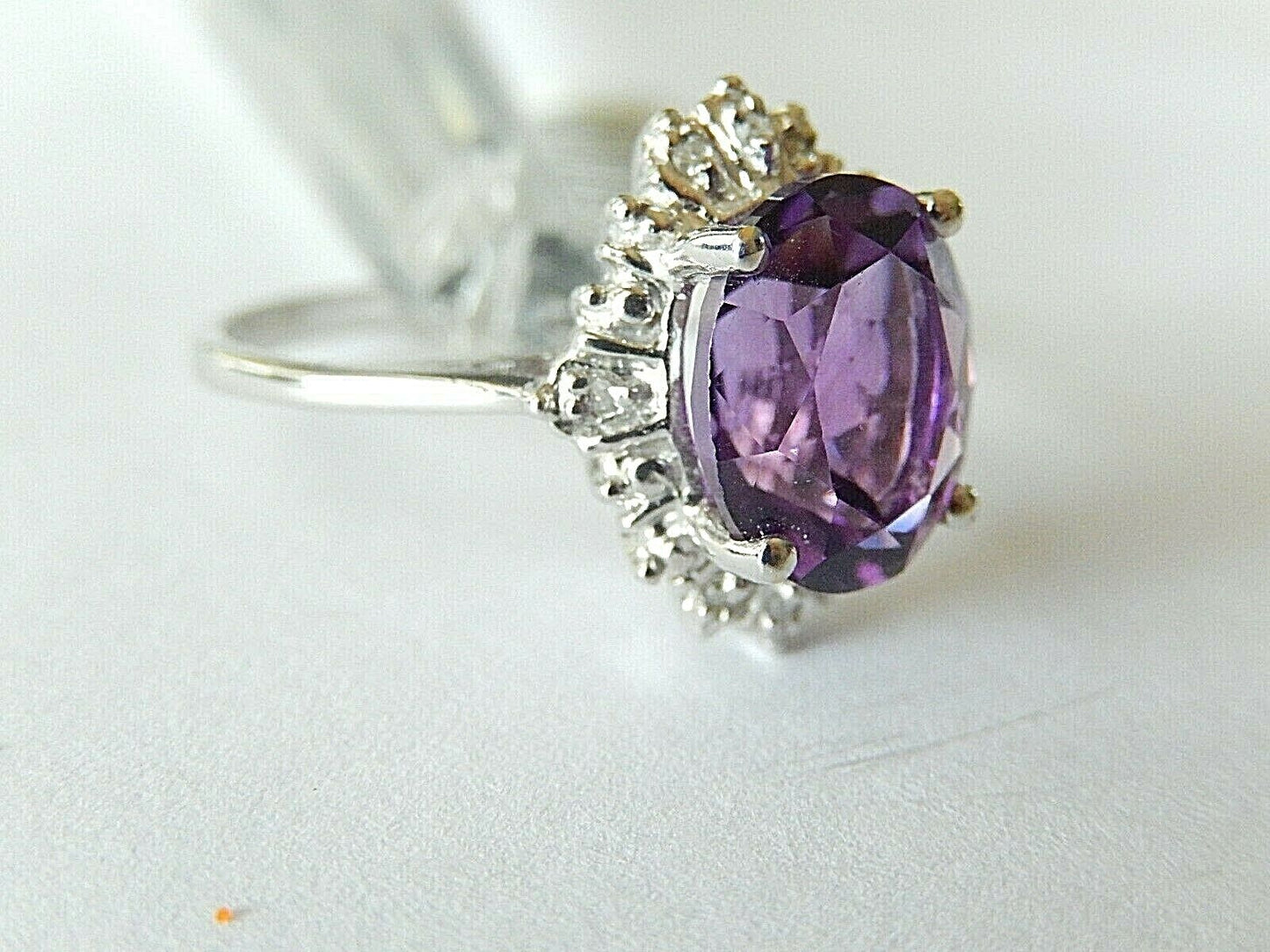 14k White Gold Ladies 4.5Ct Amethyst and Diamond Ring Size 9