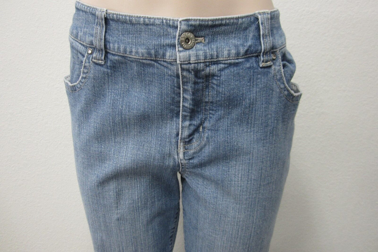 Chico's Platinum Womens Jeans Size 2 Reg Stretch Blue Denim Straight Classic