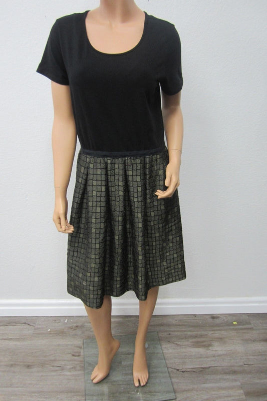 *VERY NICE* Isaac Mizrahi Live! Women’s Black Dress SUPER CUTE...Size Large