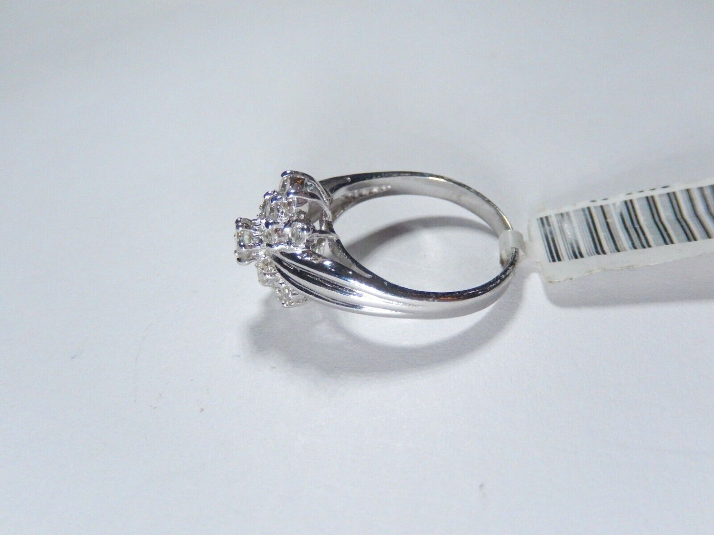 *NWT* 14k White Gold 2/3CT Natural VS Diamond Cluster Cocktail Ring ~ Size 6.25