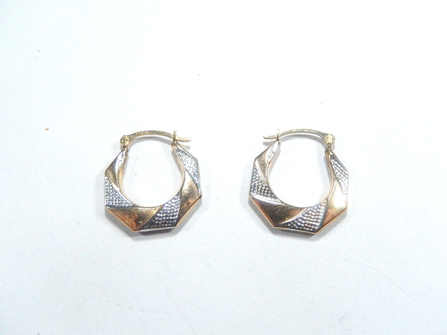 *VINTAGE*  10k Yellow & White Gold 15mm x 17mm Hoop Earrings