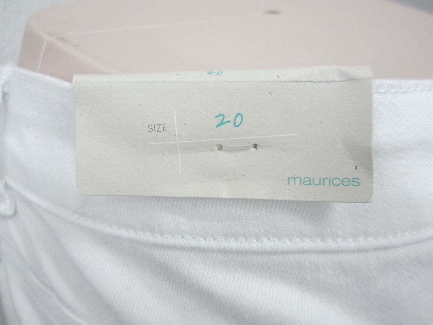 NWT Maurices White Cotton Zipper Fly  Fringe Trim Skinny Capri Size 20 x 25