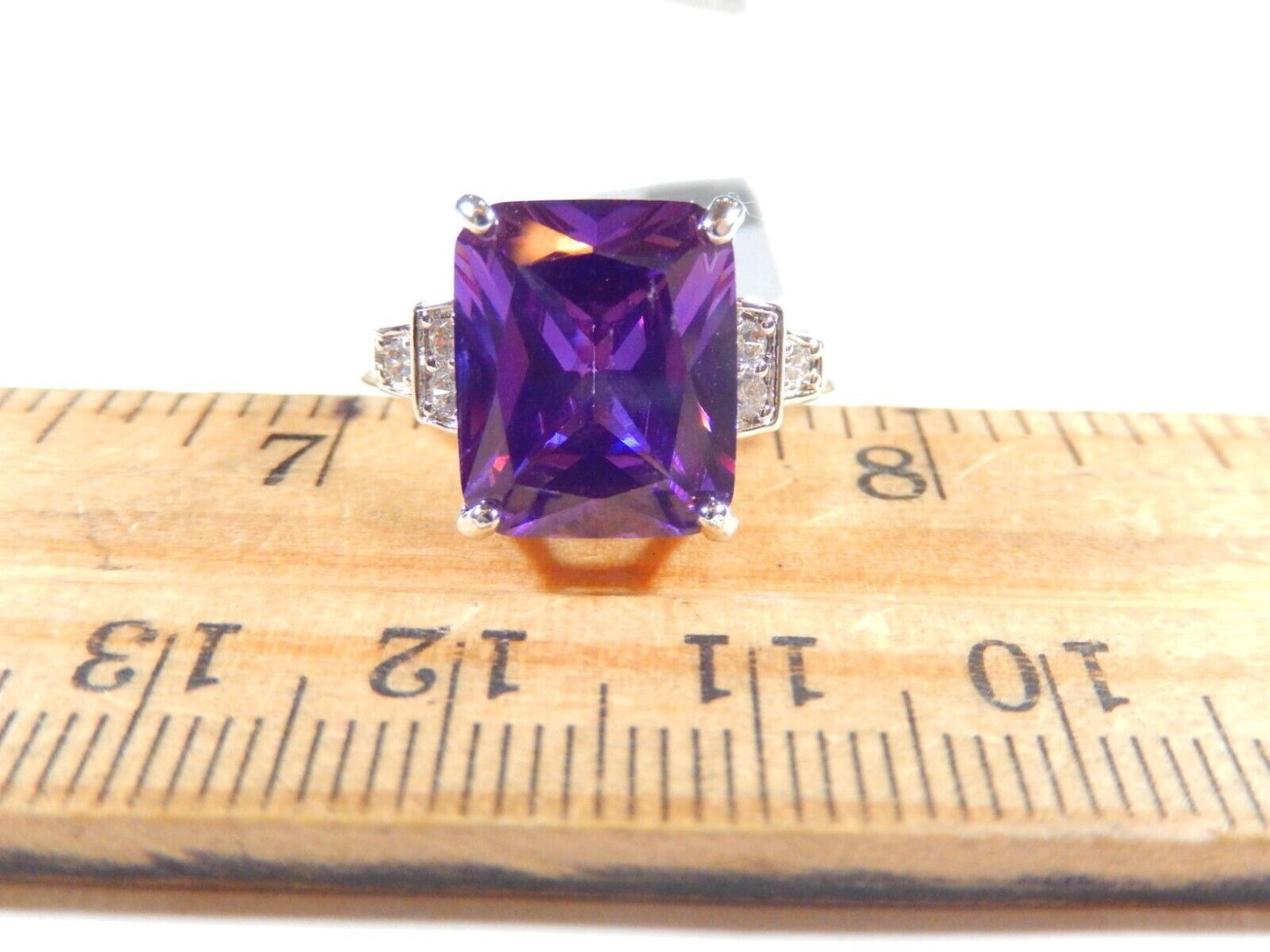 *VINTAGE* Beautiful Sterling Silver 5.00 CT Amethyst & Cubic Zirconia Ring Siz 9