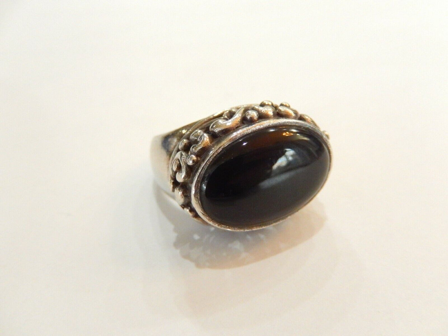 *VINTAGE*  STERLING SILVER BLACK ONYX SOUTHWEST STYLE RING SIZE 8.5