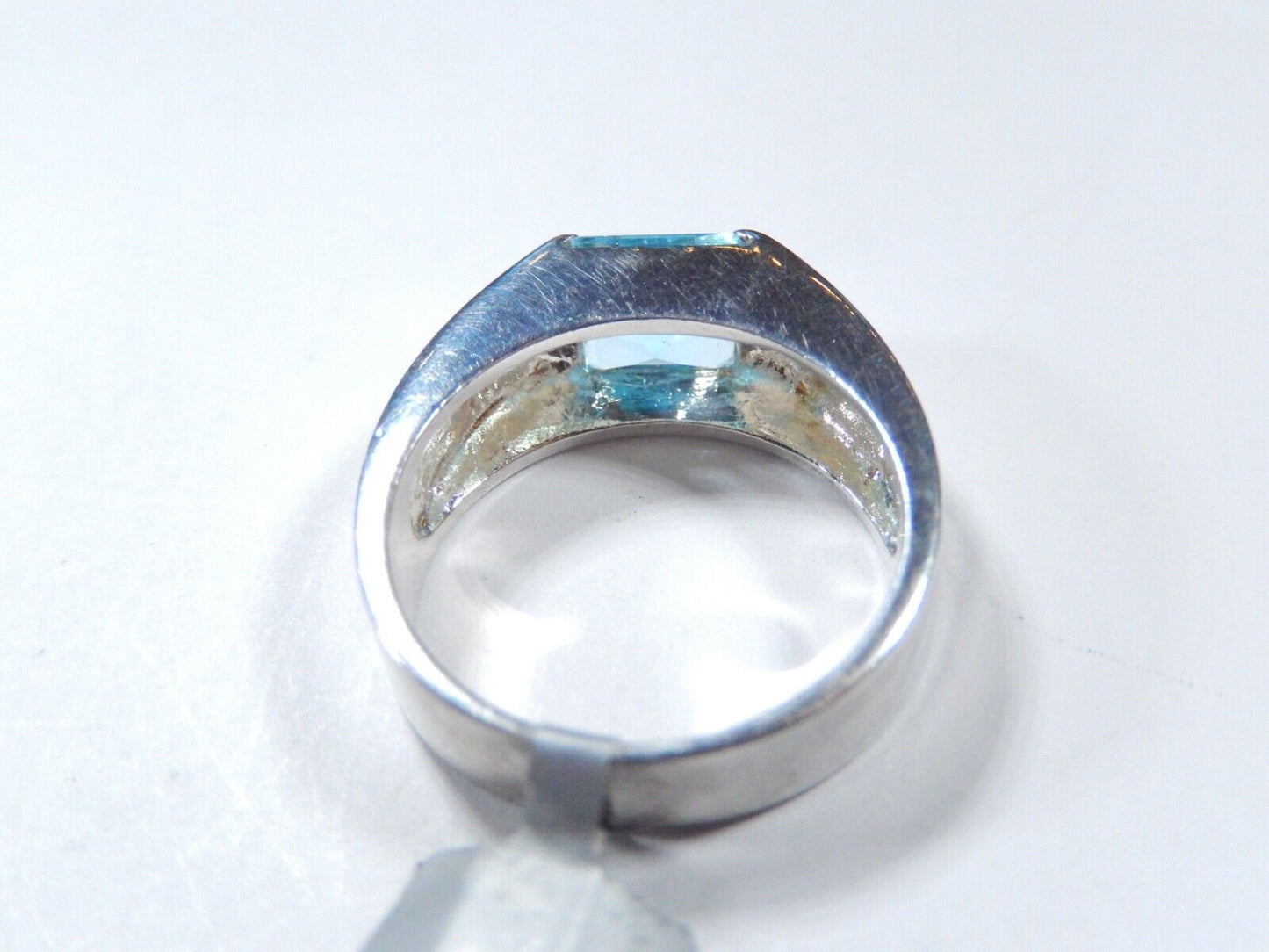 *VINTAGE*  Sterling Silver  2.00 CT Sky Blue Topaz 6mm Band Ring Size 7.75