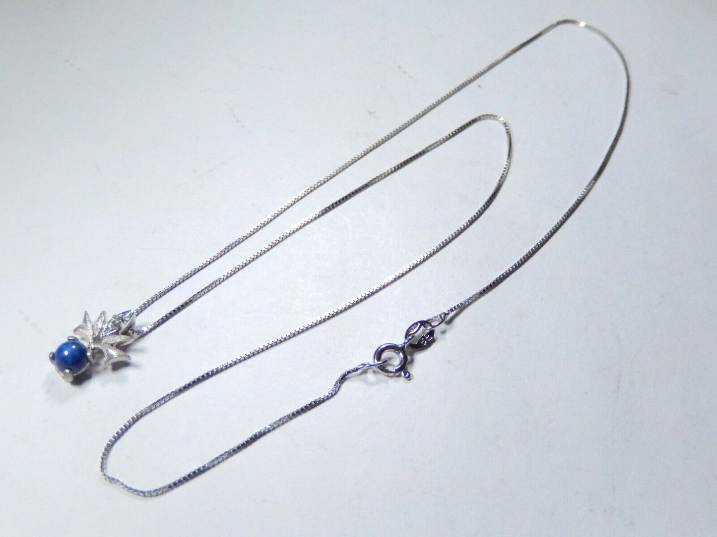 *VINTAGE* 14k White Gold Diamond & Blue Star Sapphire Flower Pendant w/18"chain