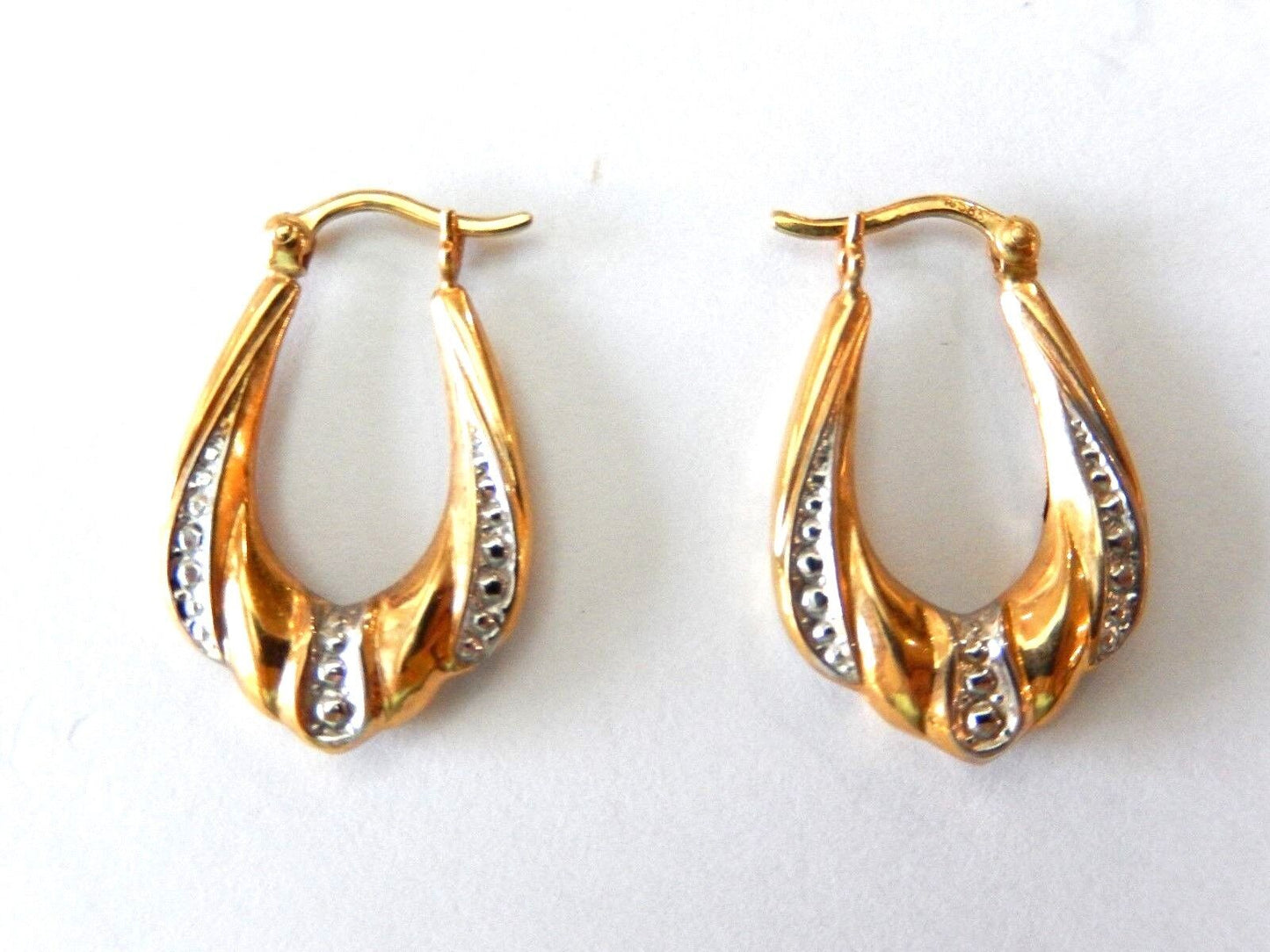 *NEW*  14k Yellow & White Gold Hollow Diamond Style Two Tone Earrings