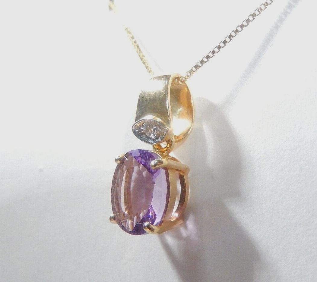 VINTAGE  14k Yellow Gold Oval Shaped Amethyst and Diamond Pendant with 18" Chain