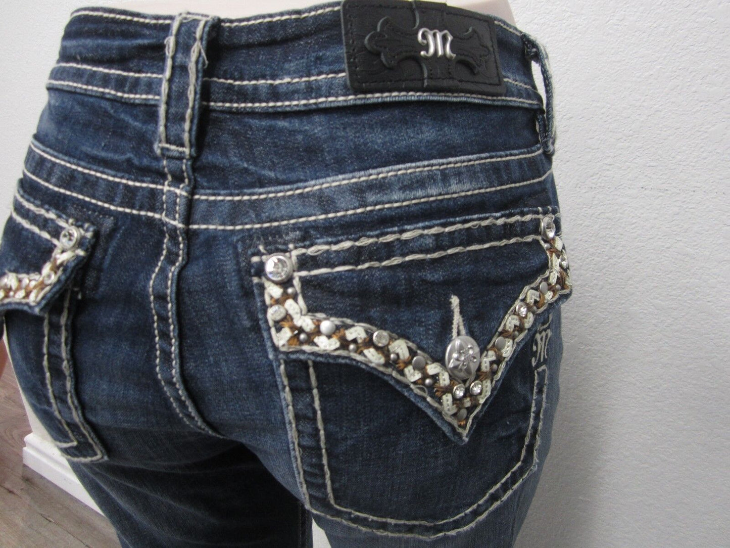 NWTMiss Me White & Tan Stitching Bling Medium Wash Bootcut Jeans JP7306B Sz29x34