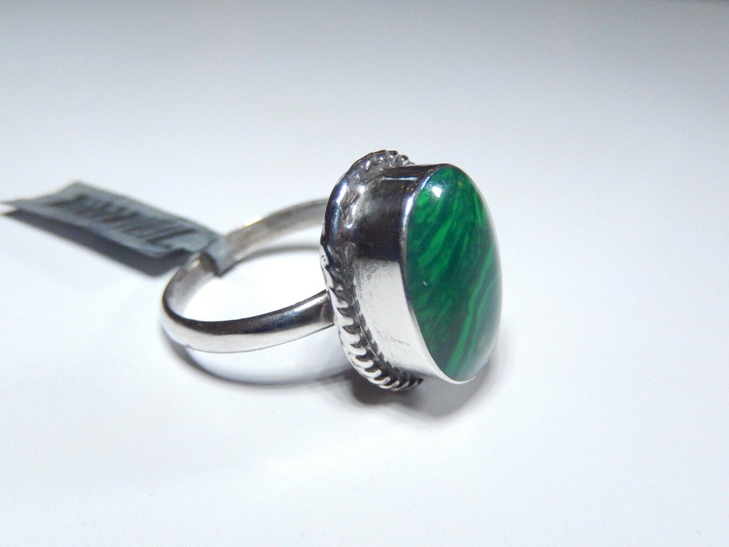 *VINTAGE*  Native American Sterling Silver Large Oval  Malachite Ring Size 10.75