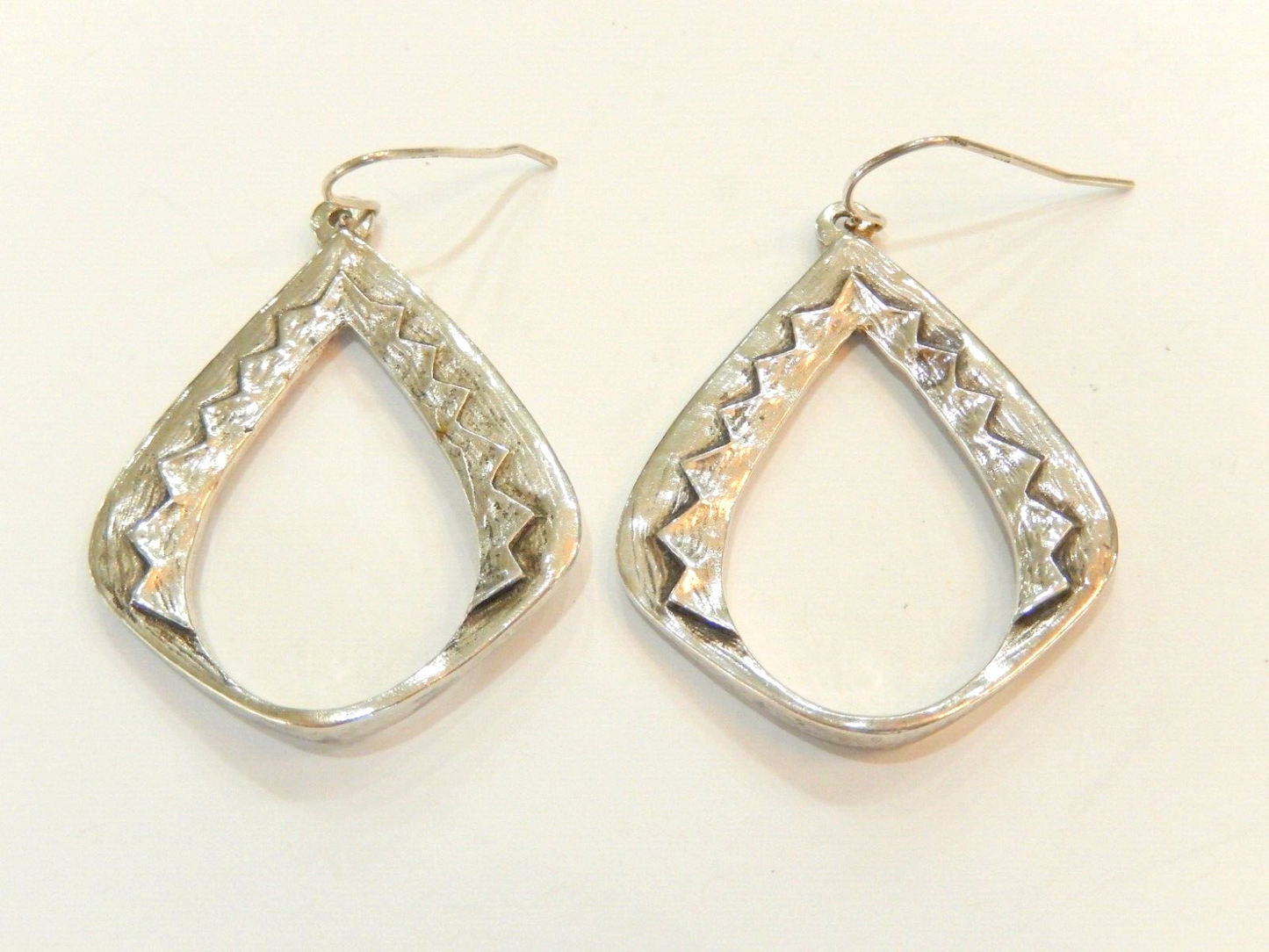 *RARE* Retired Jeep Collins Sterling Silver Dangle Hook Earrings 15.0 gms Thick