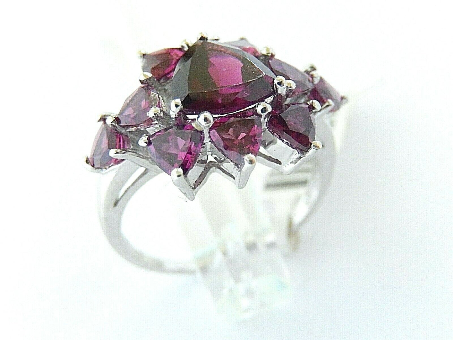 *NEW*  10k Solid White Gold 3Ct Trillion Cut Purple Amethyst Ring Size 8.75