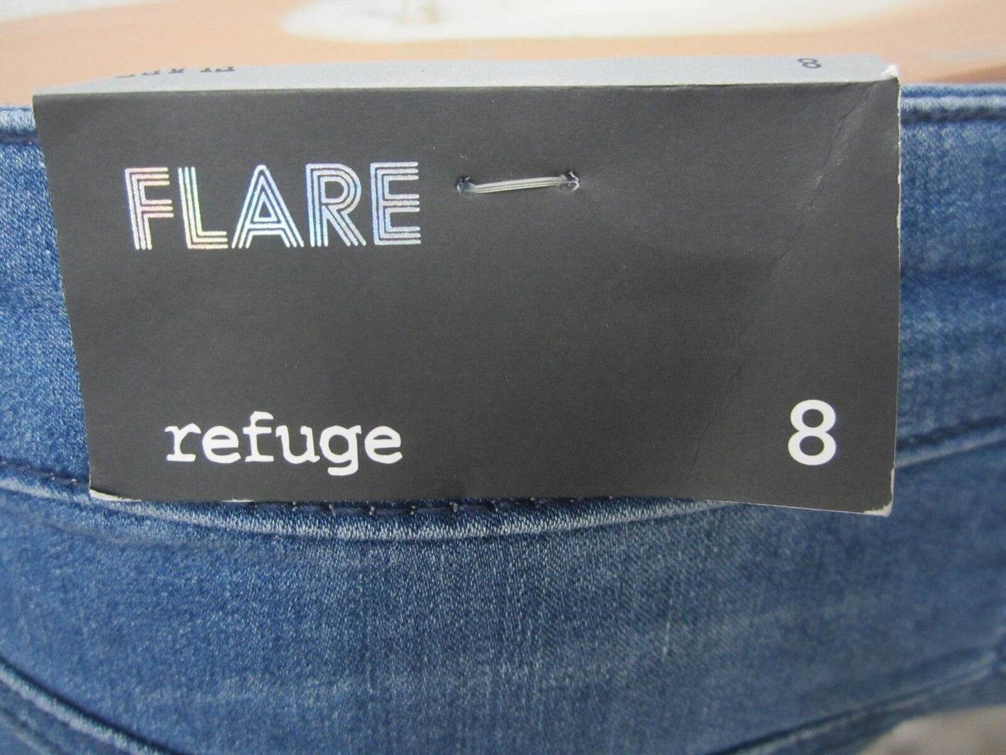 NWT WOMEN'S REFUGE FLARE LEG MEDIUM BLUE STRETCH JEANS SIZE 8 x 31L