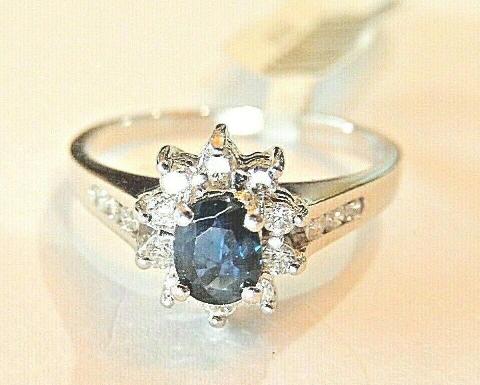 *NWT* 14K White Gold Natural Solitaire Sapphire and VS Diamond Halo Ring Sz 6.25