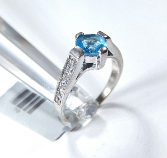 *VINTAGE* Sterling Silver  1CT Size Blue Topaz and Cubic Zirconia Ring Size 6.75
