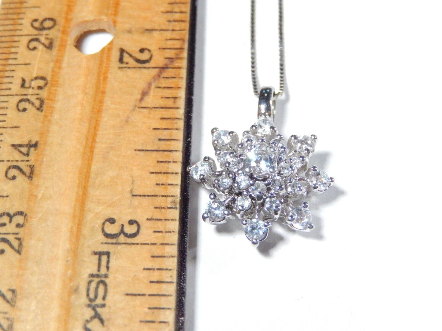 *VINTAGE* Sterling Silver CZ Snowflake Cluster Pendant  w/18" Sterling Chain