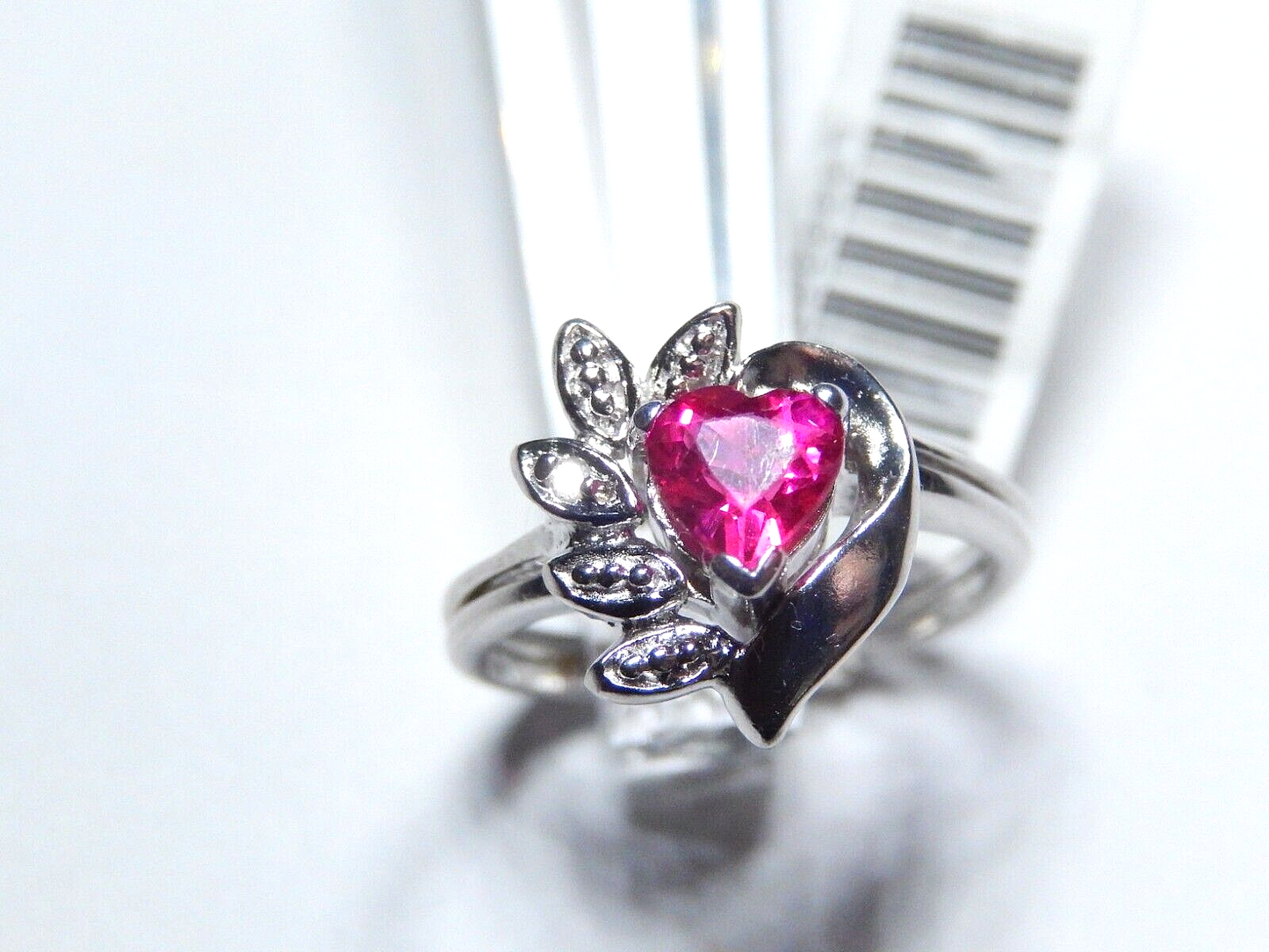 *NWT* 10K White Gold Heart Lab Created Ruby & Natural Diamond Ring Sz 5.5