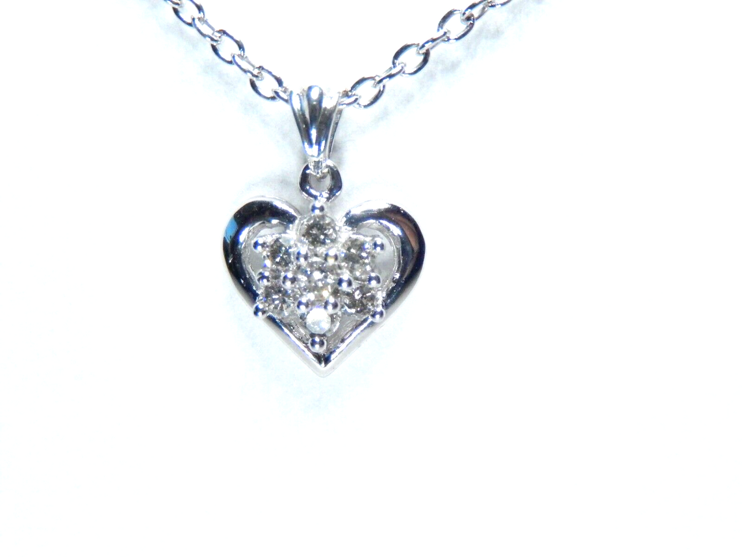 1/5 Ct Natural Diamond 10K White Gold Heart Pendant Necklace w/18" Chain