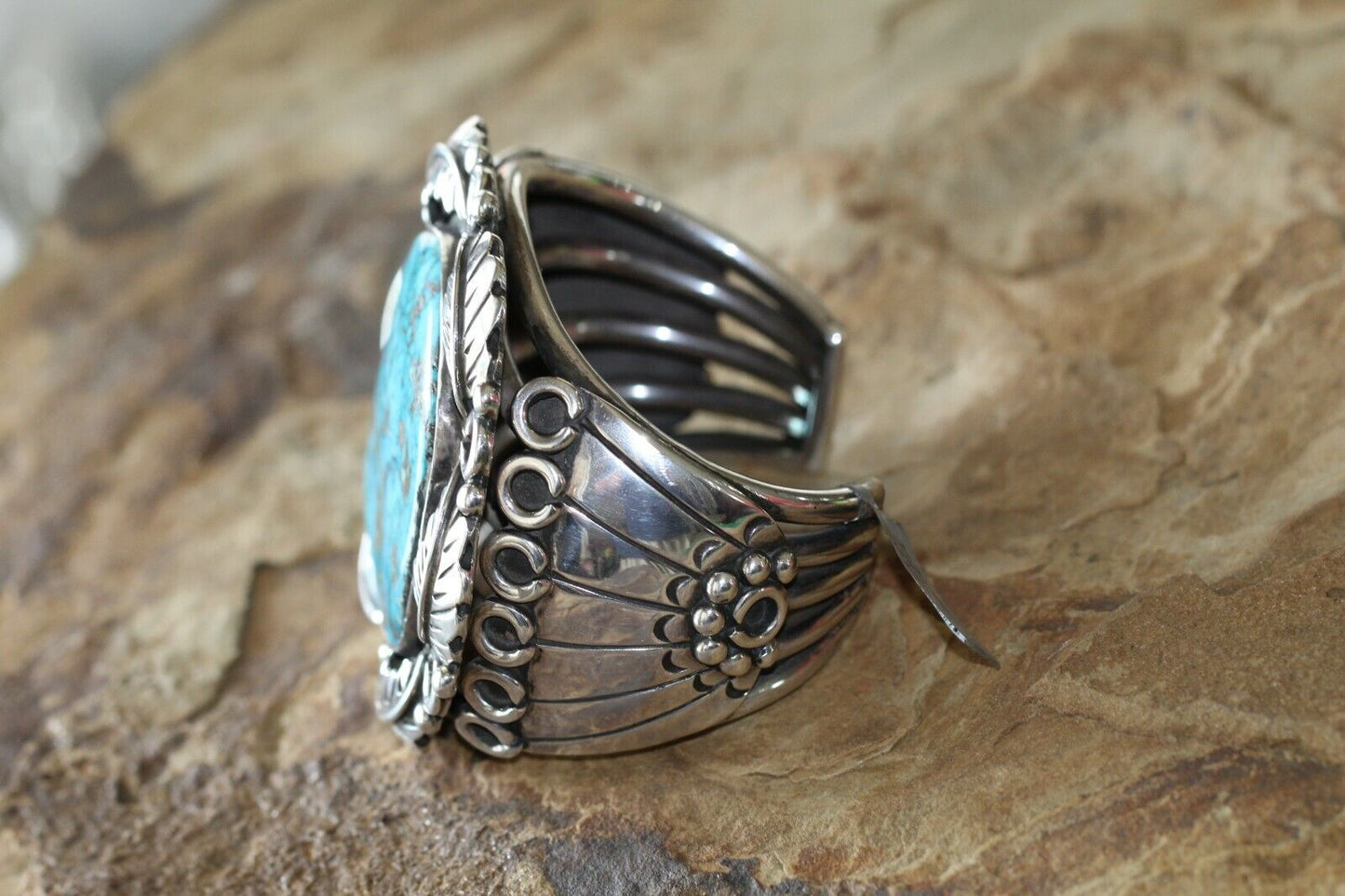 NAVAJO SIGNED FG 925 SILVER HUGE TURQUOISE HEAVY 224 GR CEREMONIAL CUFF BRACELET