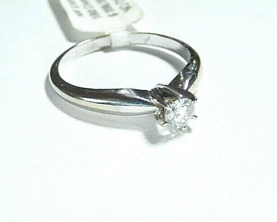 *NWT* 14k white Gold Round Natural VS Diamond Engagement Solitaire Ring Size 6