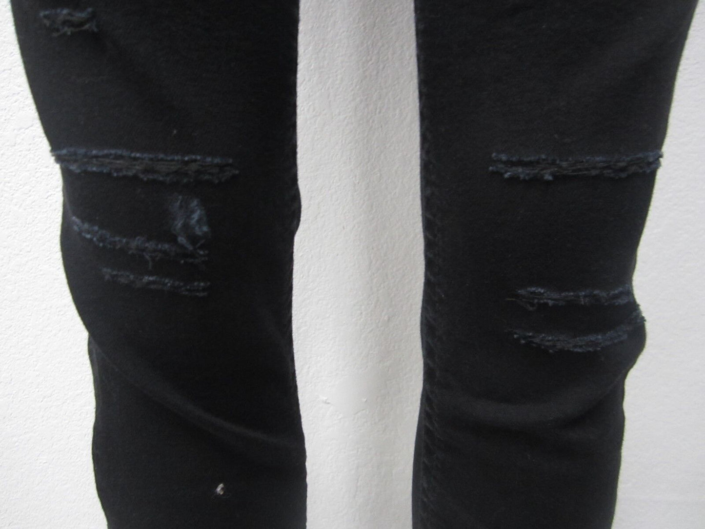 NWT Miss Me Destroyed Signature Skinny Black Jeans JY5151S332  Size 24 x 30