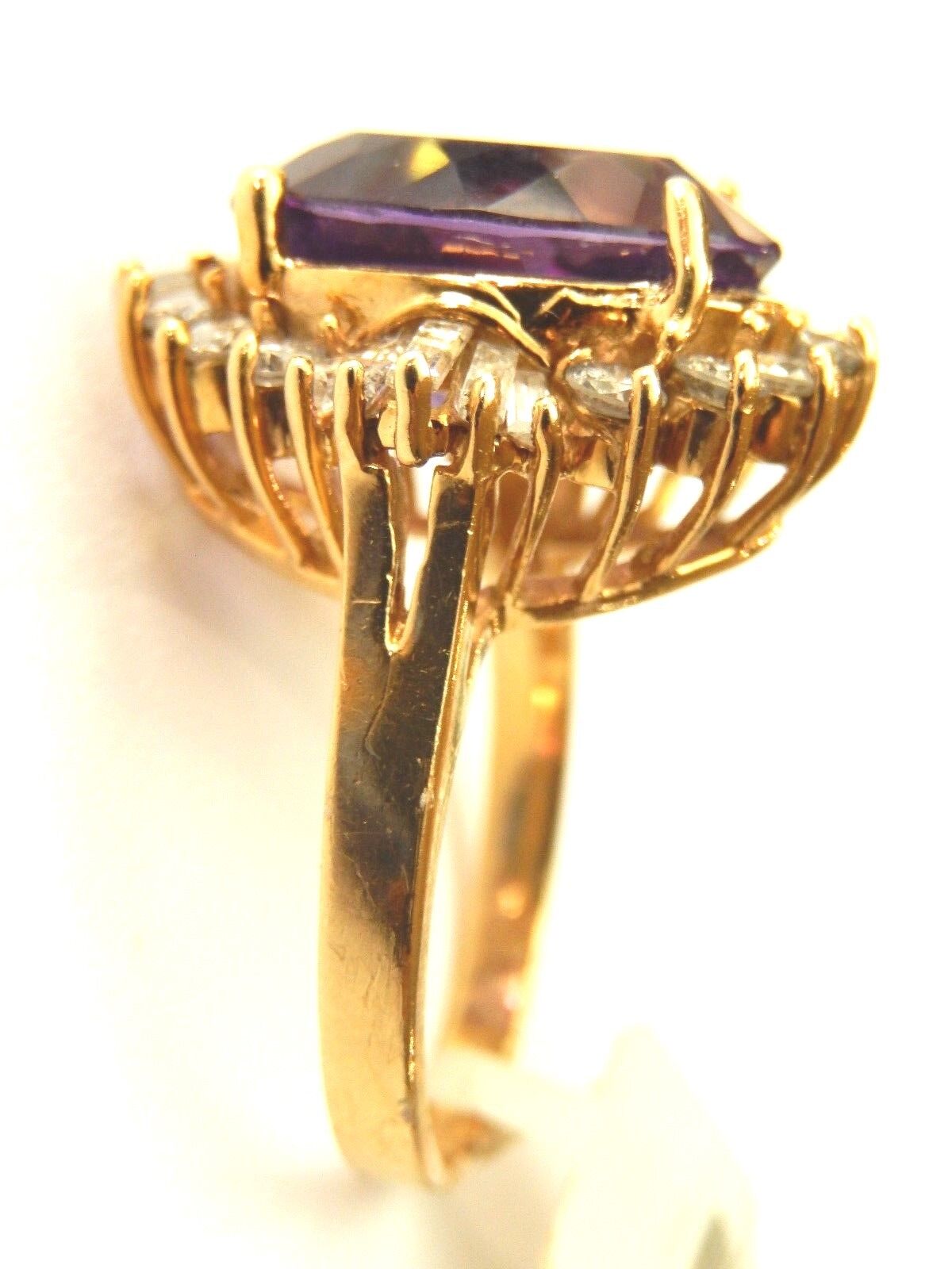 Beautiful 9 CT Amethyst & 1.5 CTTW Diamond Ladies Ring in 14k Yellow Gold Sz 9