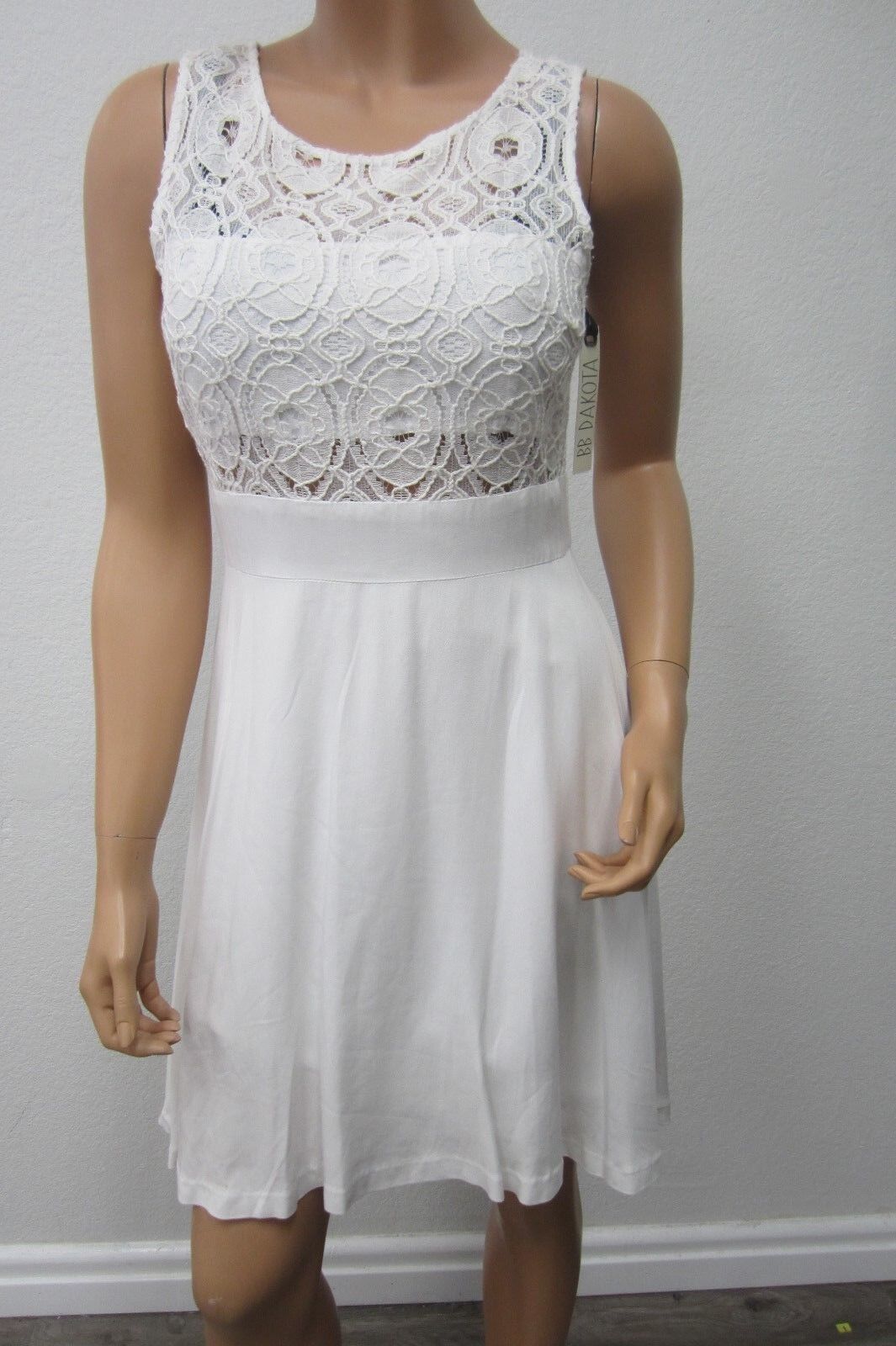 BB Dakota Size 6 Lace Dress Fit and Flare Sleeveless Coral Pink ModCloth NWT