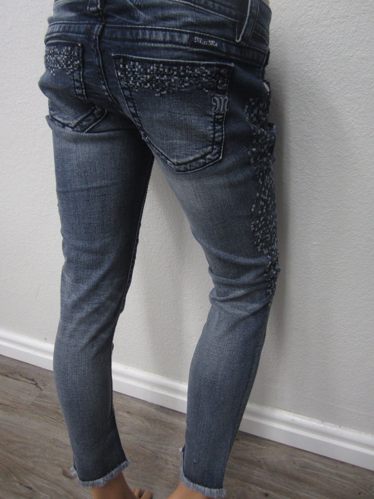 NWT  MISS ME JEANS SIGNATURE ANKLE SKINNY INSEAM 27" JP 7745AK3 Size W26 x L27