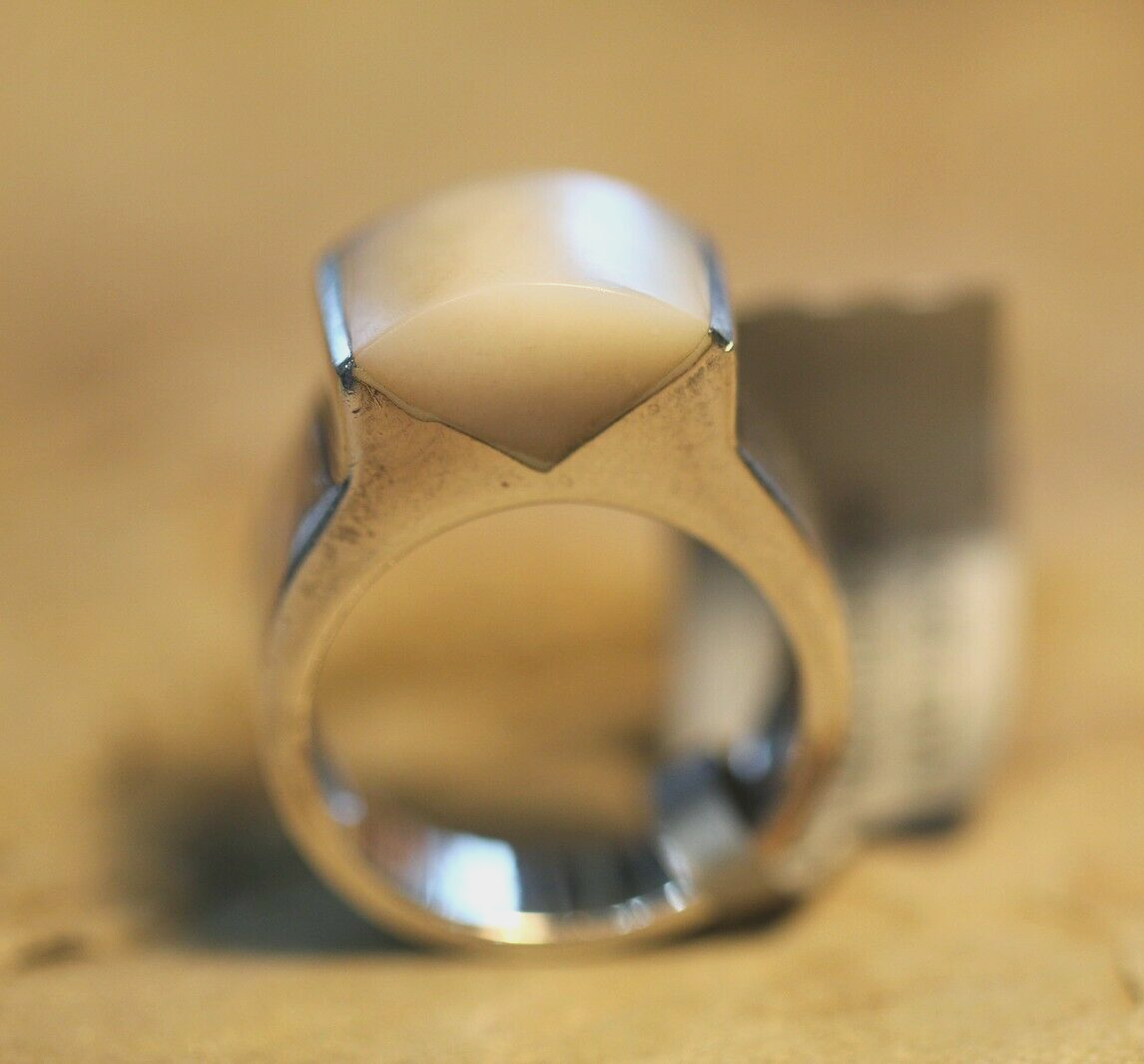 *VINTAGE*   Sterling Silver Wide Band 925 Mother Of Pearl  Modernist Ring SZ 5