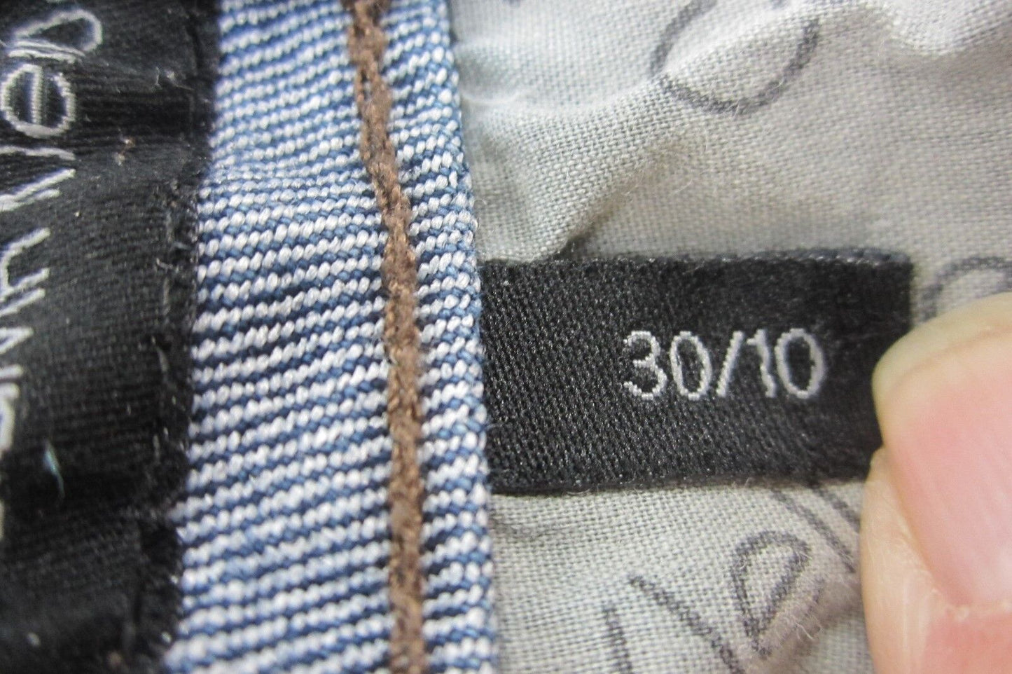 *VERY NICE*  Calvin Klein Med Dark Wash Denim Boot Cut Jeans Sz 10/30  x  30.5"L
