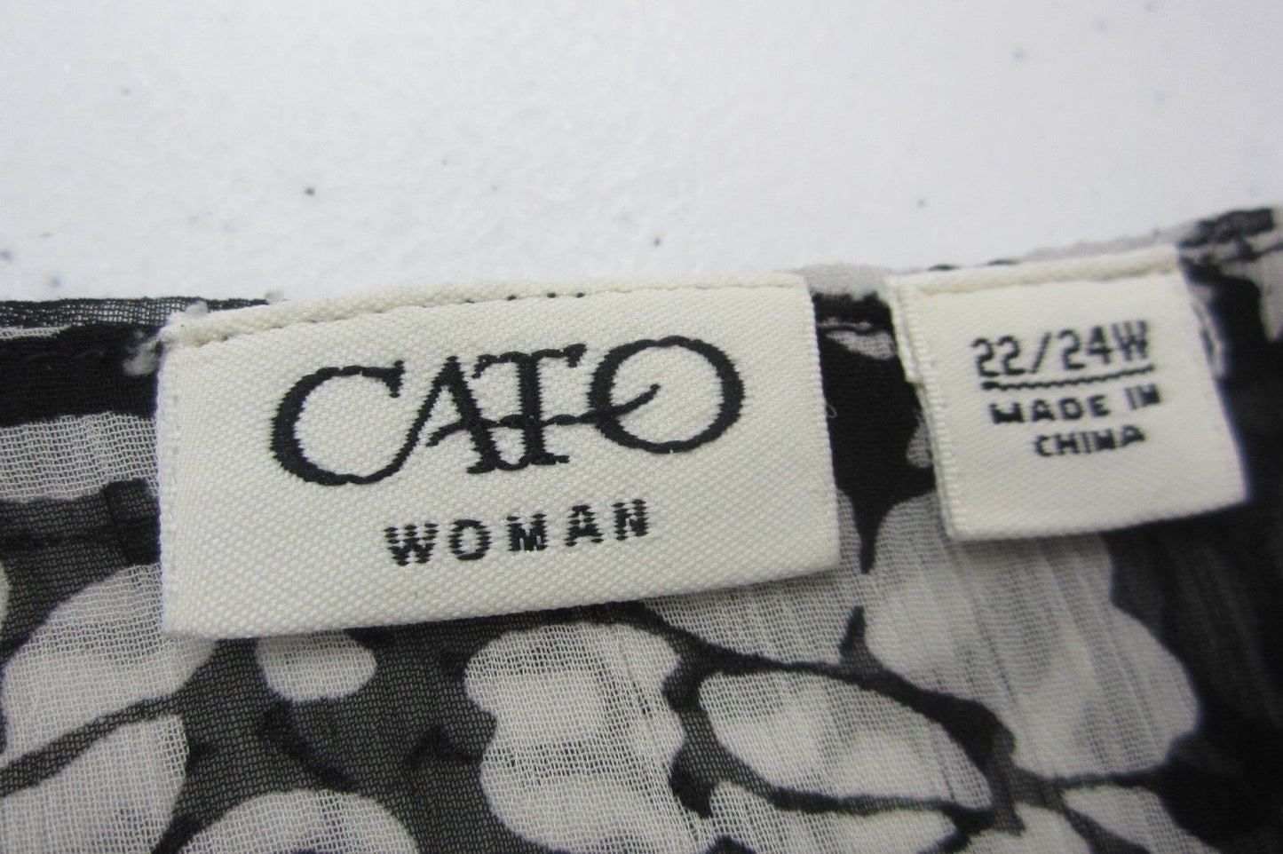 *NICE* CATO WOMAN Top Shirt Blouse  Black/White/ Light Sheer CUTE Top Size 22/24