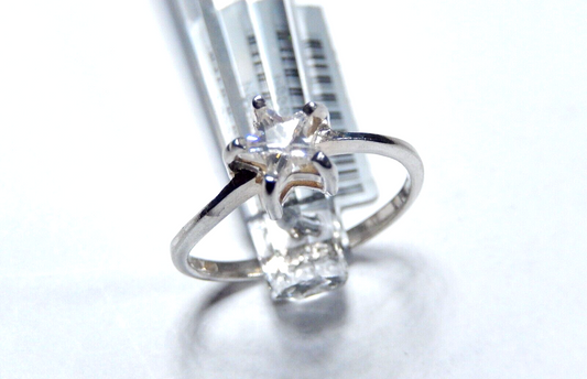 *VINTAGE*  925 Sterling Silver Clear Star Cut CZ Solitaire Ring Band Size 9