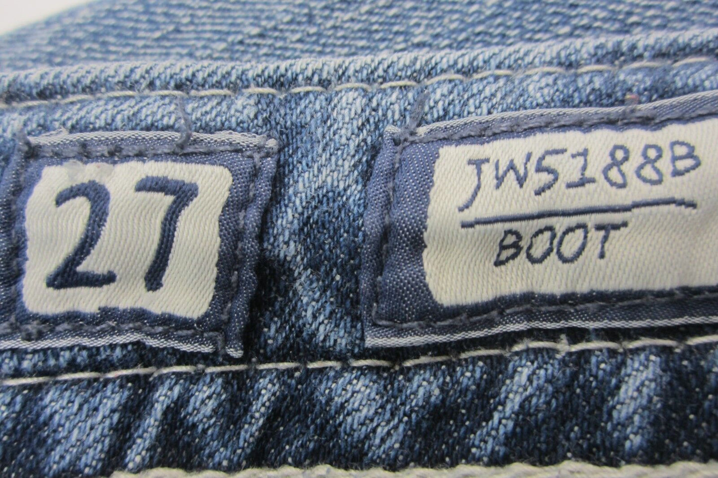 *MINT* Womens Miss Me JW5188B Animal print Studs Boot Cut Jeans Sz W27 x L32.5