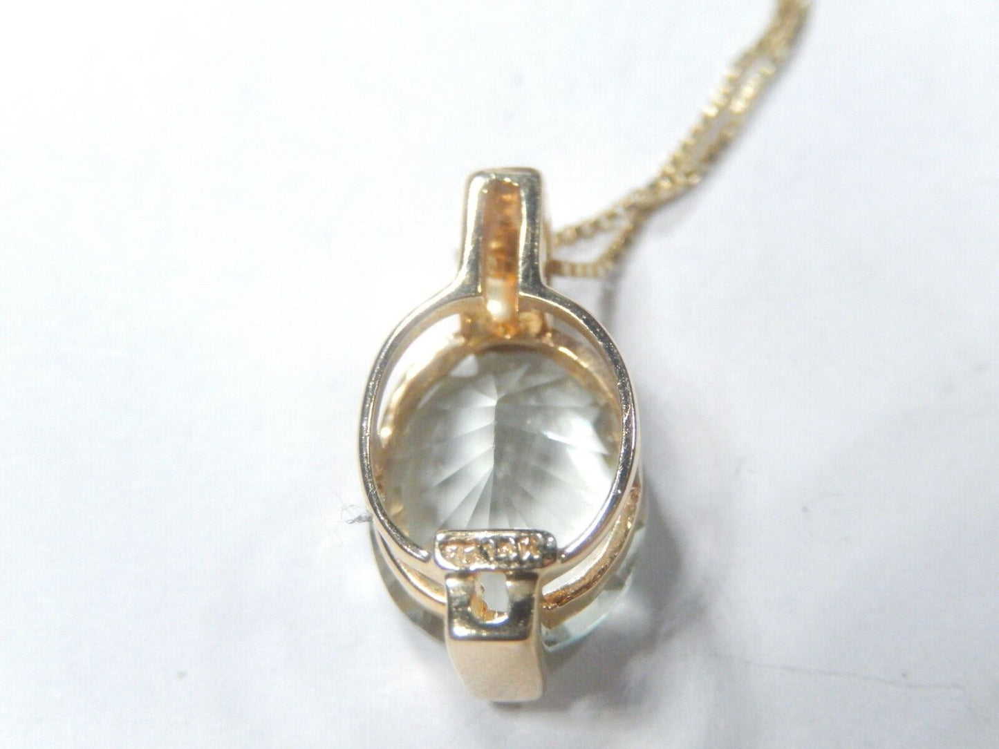 *VINTAGE* 14K Yellow Gold 5.00 CT Fancy Cut Oval Green Quartz Pendant w/18"chain