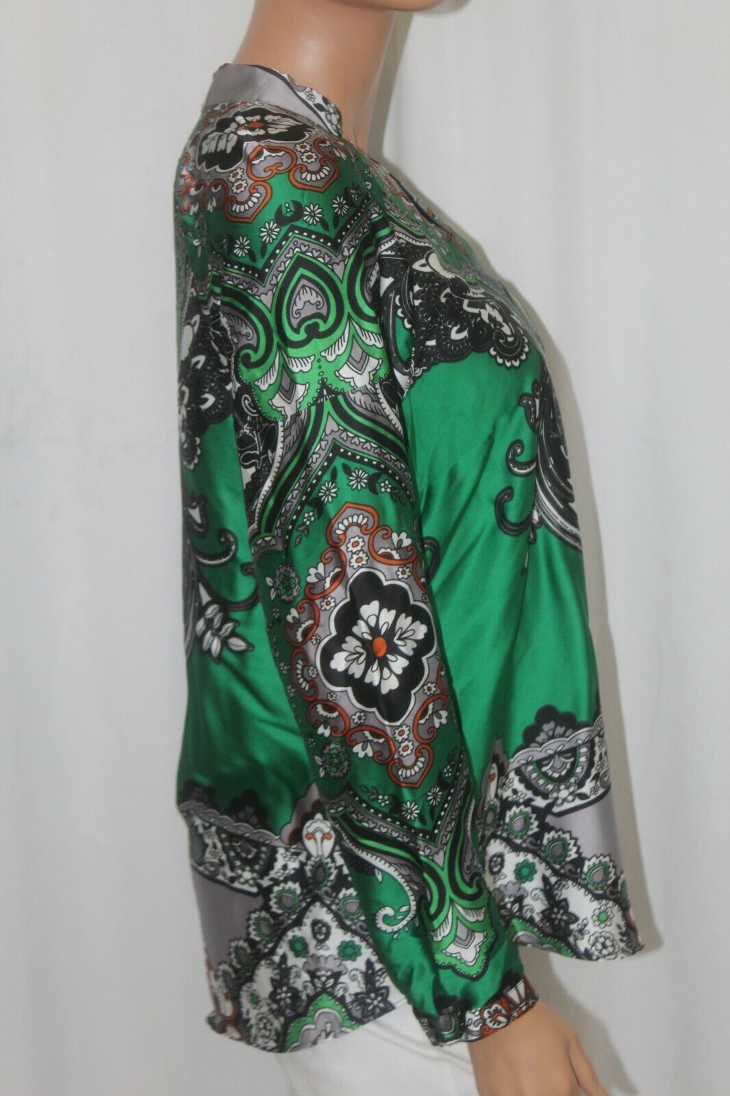 CHICO'S Size 0 Silky Polyester Long Sleeve V Neck Blouse - SUPER CUTE