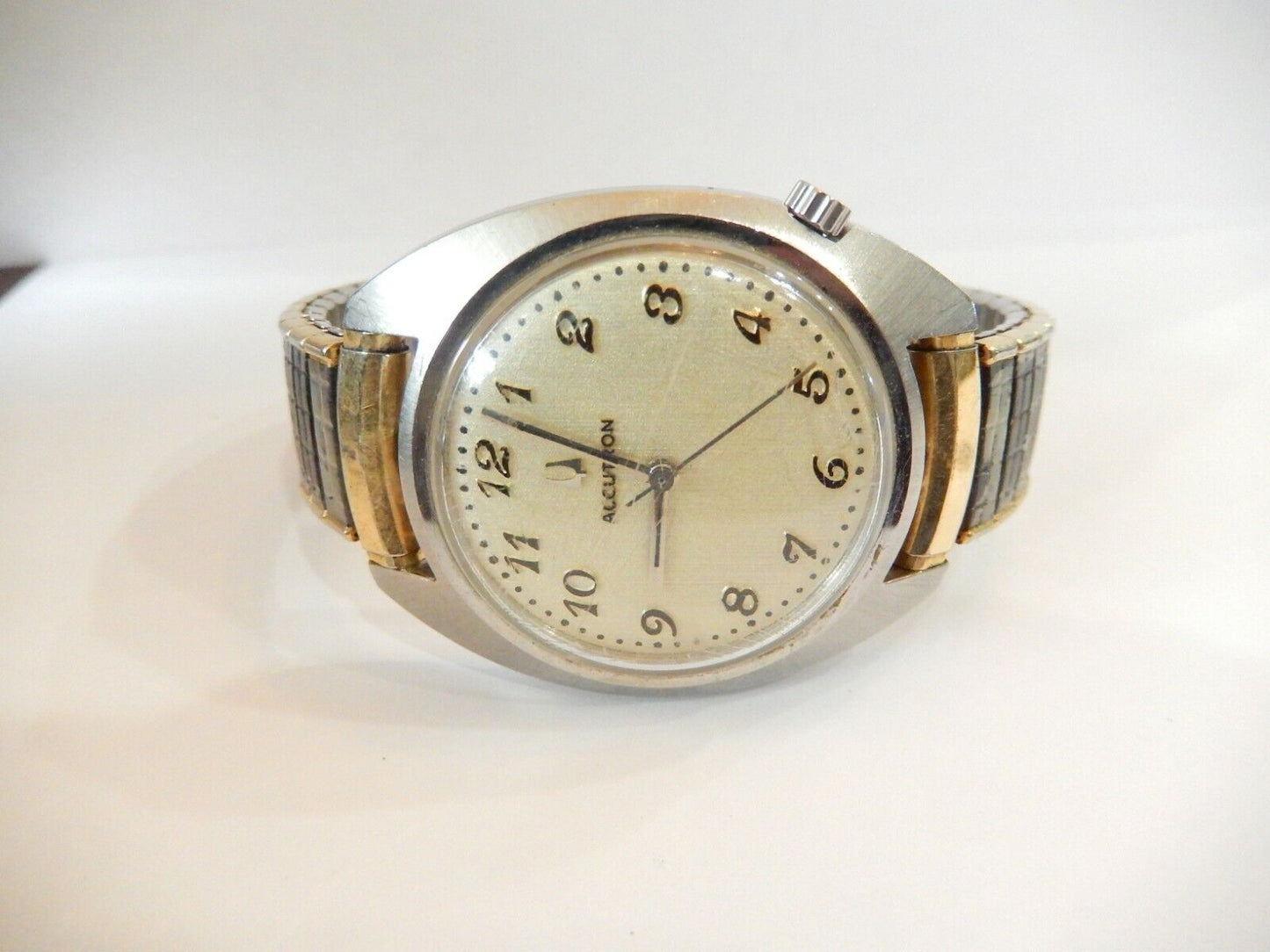 Vintage Bulova Accutron Tuning Fork 218 Stainless Steel  Mens Date Watch 1974