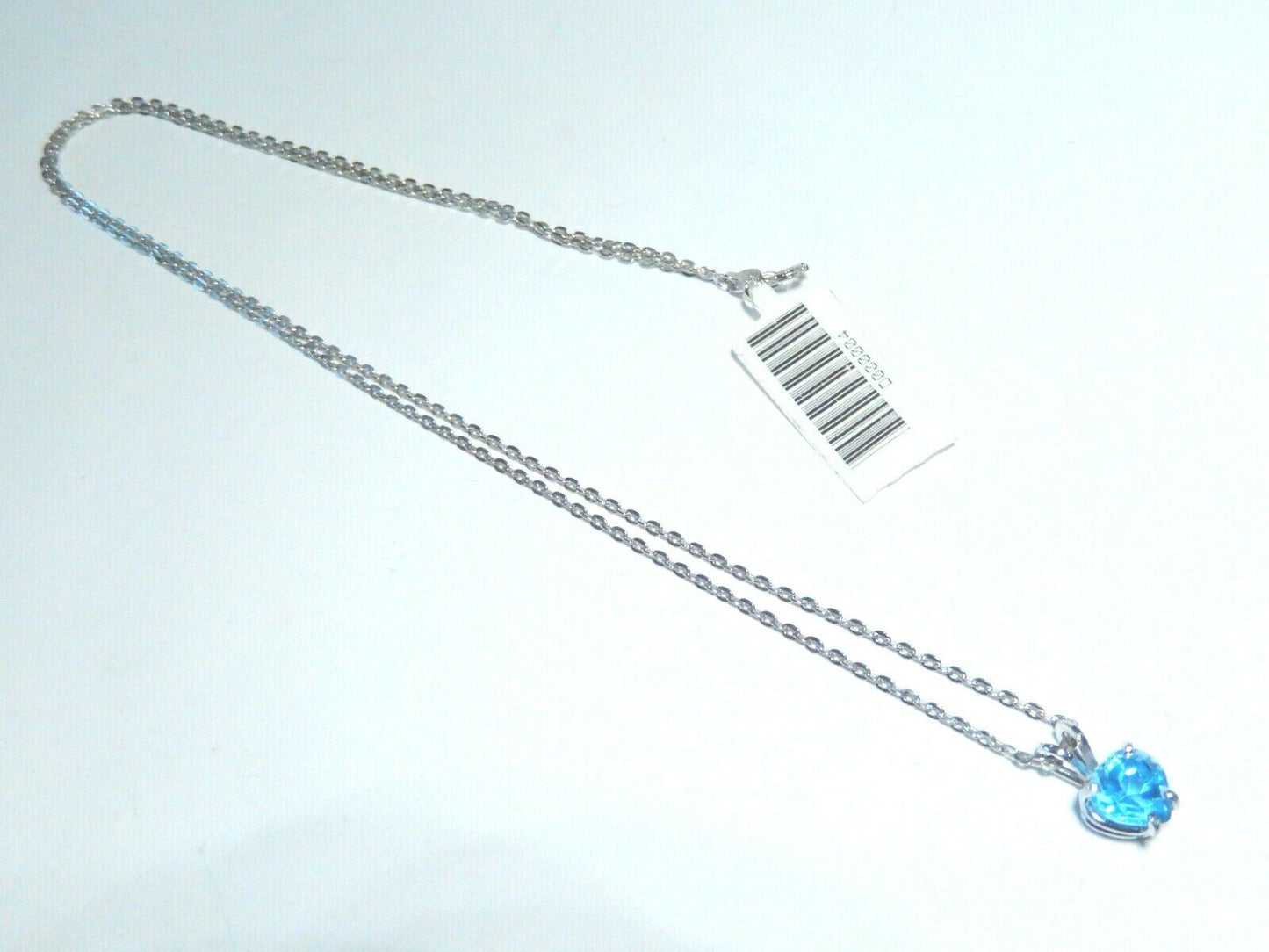 *NWT*  14K White Gold 1.00 Carat Heart Blue Topaz Solitaire Pendant  w/18" Chain