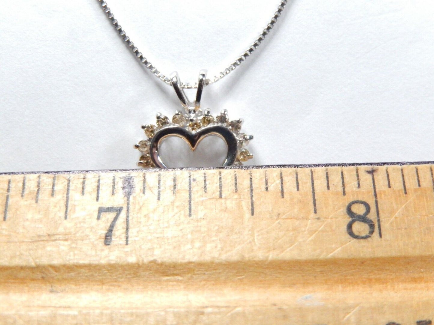 *VINTAGE* 10K White Gold 20 Natural Diamond Heart Shape Pendant W/18"chain