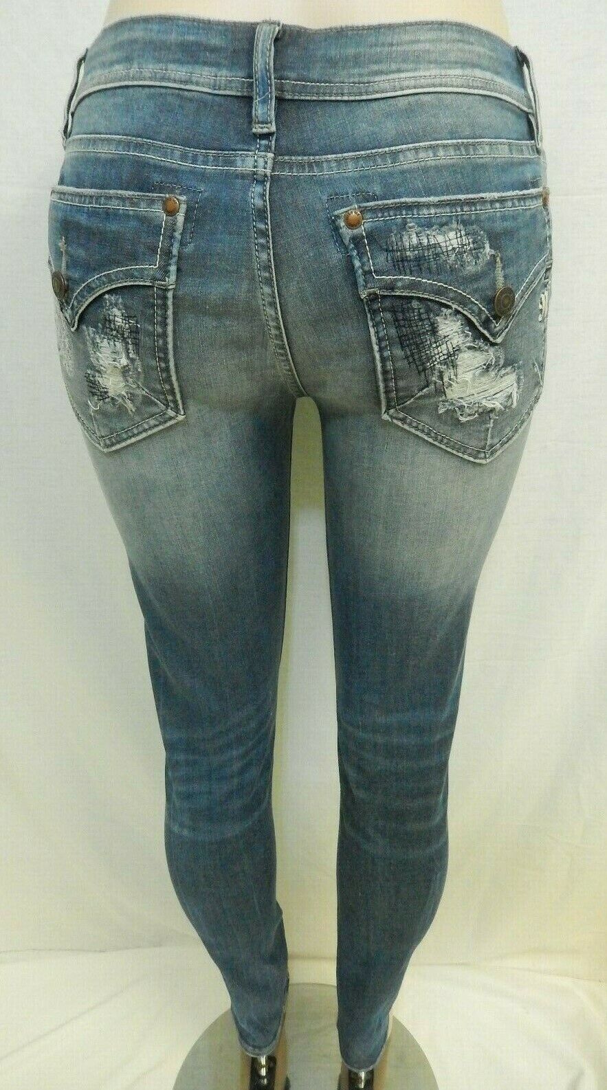 *NWT*  Miss Me JE3073SR Signature Skinny Distressed Med Blue Jeans Size 25 x 31