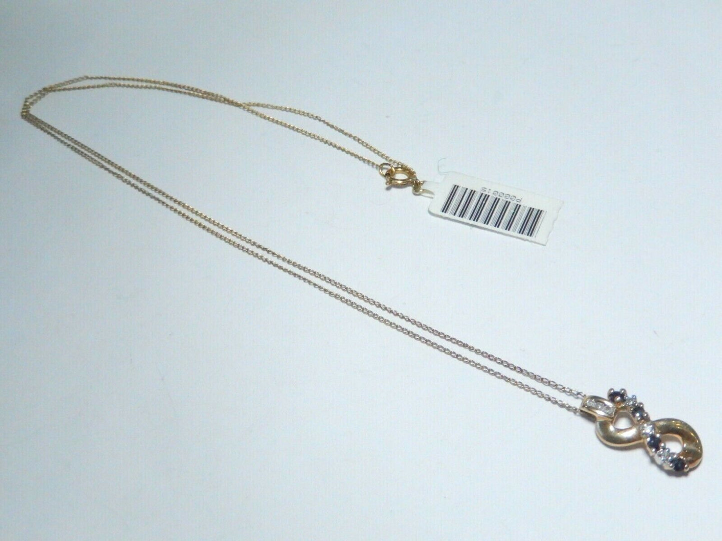 *VINTAGE* 10K  Yellow Gold  Blue Sapphire & Diamond Infinity Pendant w/18" Chain