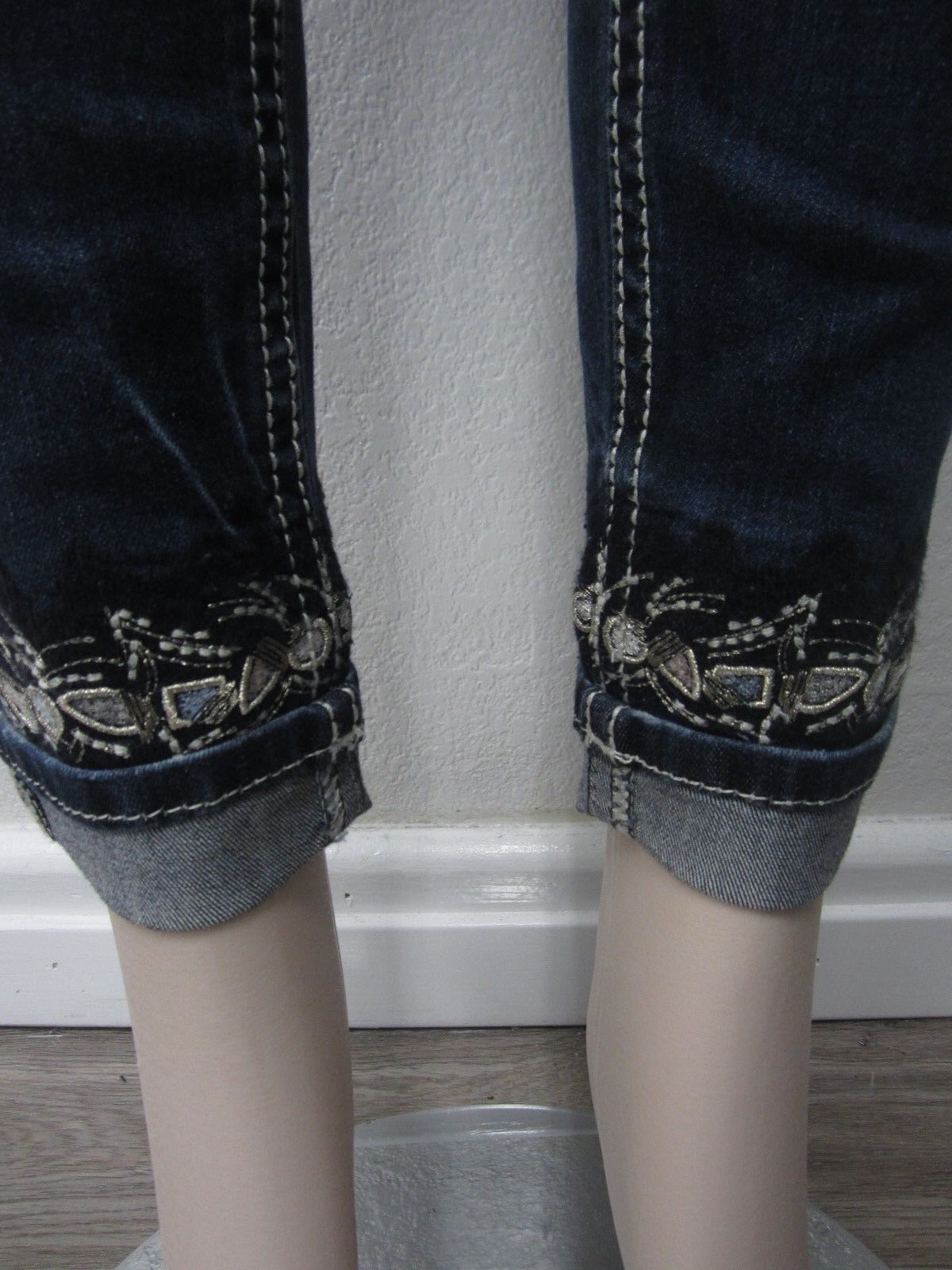 NWT MISS ME  MID-RISE CUFFED SKINNY MEDIUM BLUE JEANS MP7727CK SIZE 28 x 27 CUTE